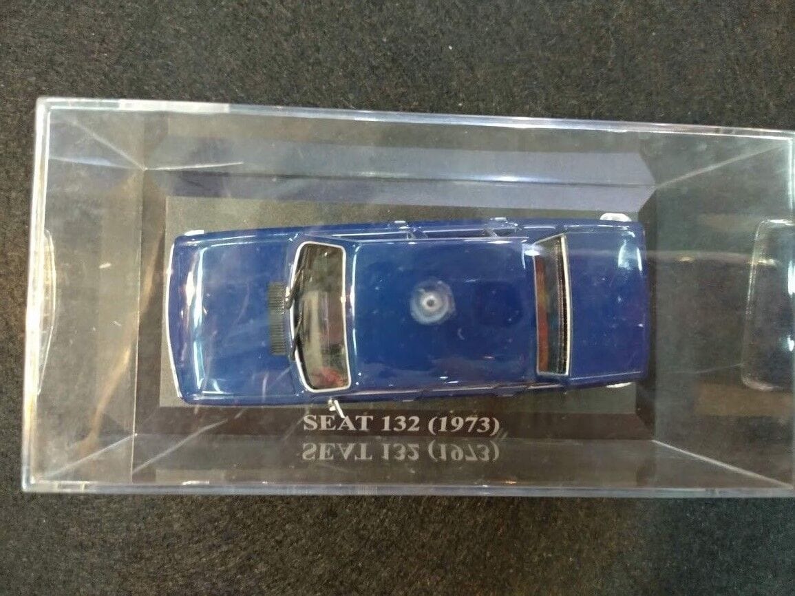 Seat 132 (1973) color azul nuevo y con caja escala 1/43. - Imagen 5
