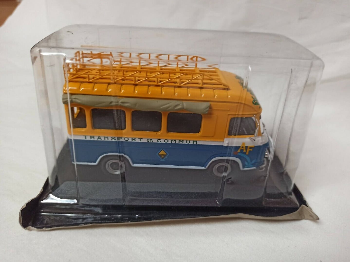 RENAULT COELETTE DAKAR  1975 esc 1/43  Altaya Nuevo y precintado con caja (144) - Imagen 3