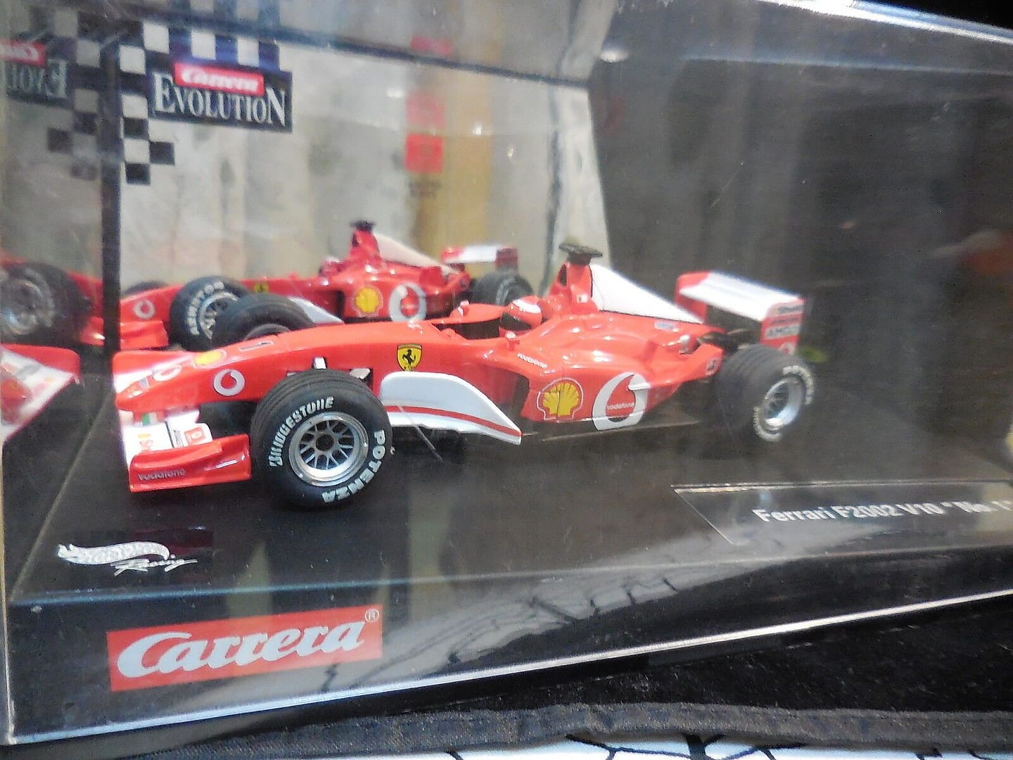 Scx Scalextric Ferrari F2002 V10 "No.1 Carrera edicion limitada Vodafone
