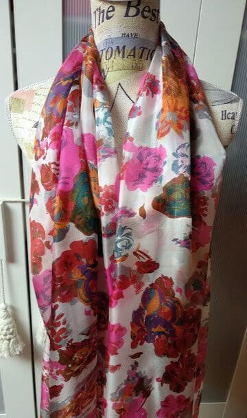 Fular 100% seda estampado con flores (134)