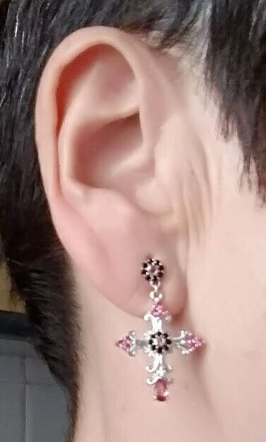 Pendientes Plata de Ley con rubíes forma cruz presión Nuevos