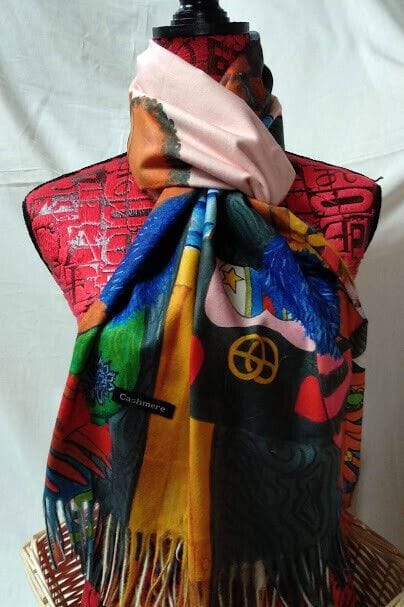 Pasmina Cashmere estampado madre con 2 niños  Nuevo con etiquetas (105) - Imagen 7