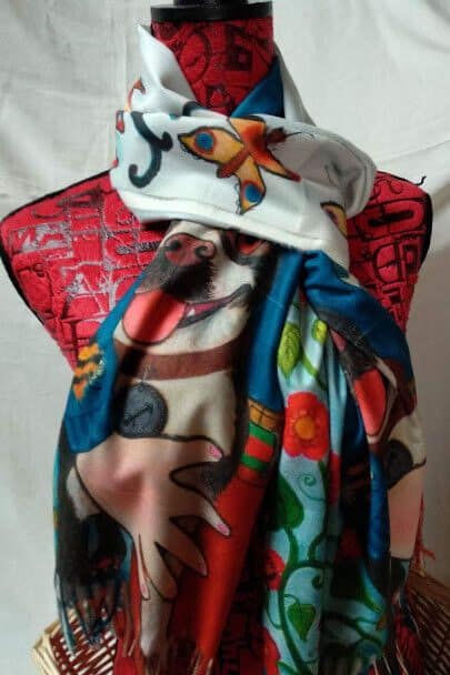 Pasmina Cashmere estampado chica con perros Nuevo con etiquetas (105) - Imagen 3