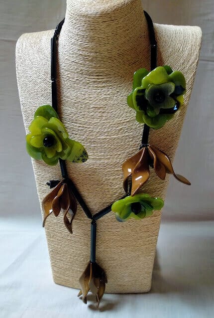 Collar y pendientes a juego en resina tipo bohemio muy ligero Nuevo - Imagen 3
