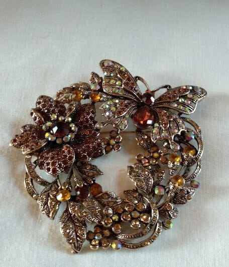 Broche vintage mariposa y flor cuajado piedras .Nuevo (106)