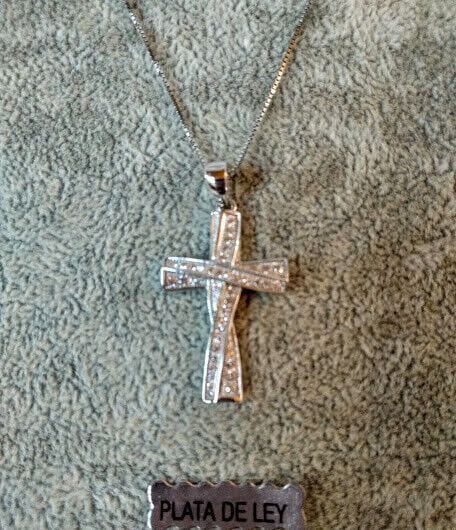 Collar con colgante  de cruz con circonitas Plata de Ley Rodiada  Nuevos (106)