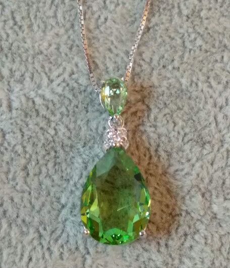 Collar con colgante lagrima de aventurina Plata de Ley Rodiada  Nuevos (106)