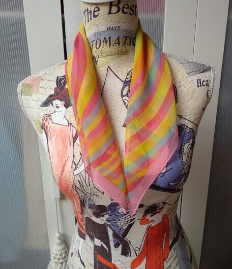 Pañuelo cuello mujer seda pequeño  diferentes colores (135)