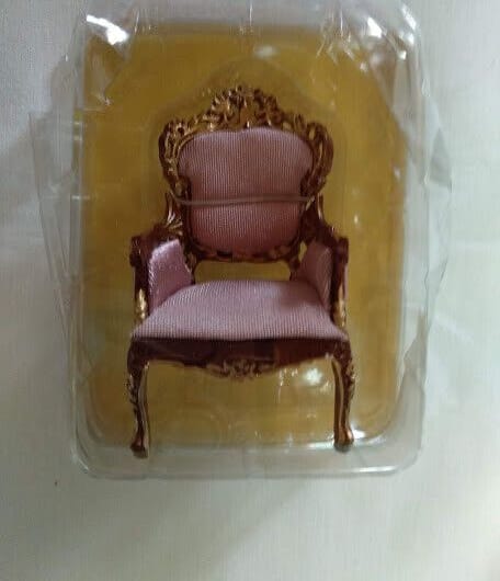 Casas de muñecas Sillon dorado con tapiceria color lila  Nuevo y precintado (96)