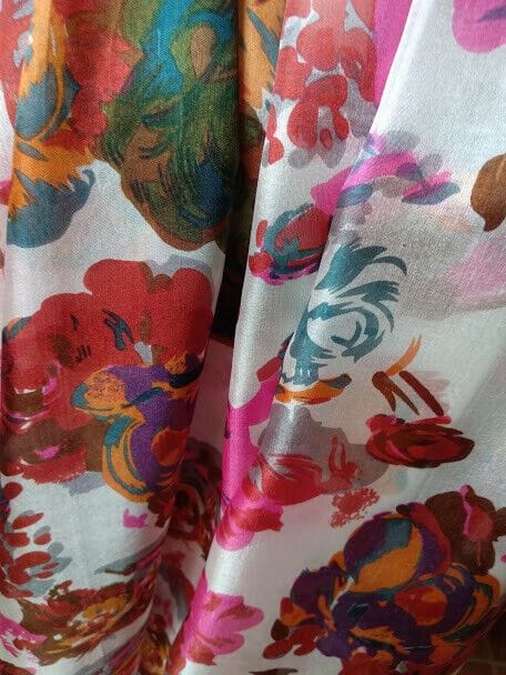Fular 100% seda estampado con flores (134) - Imagen 3