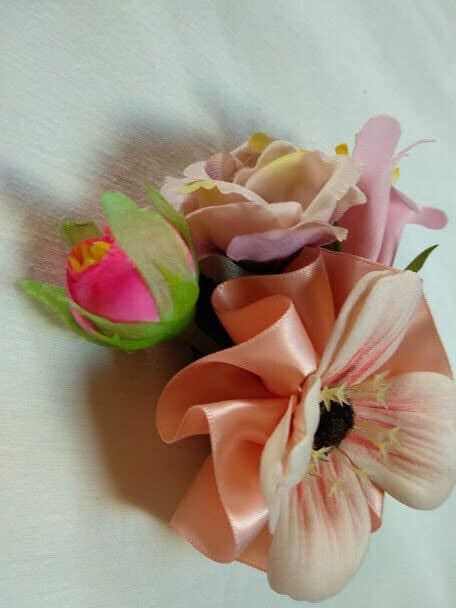 Tocado broche mujer flores tela combinando colores rosa,salmón y beige Nuevo - Imagen 6