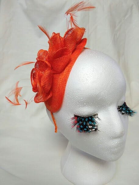 Tocado diadema para ceremonia mujer combinado rafia y plumas color naranja