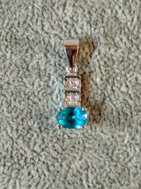 Colgante alargado piedra azul Plata de Ley rodiada 925 Nuevo (106)