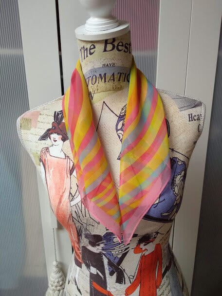 Pañuelo cuello mujer seda pequeño  diferentes colores (135)