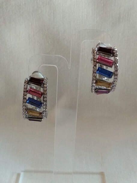 Pendientes bisutería plateados con cristales multicolor cierre de clip(106) - Imagen 3