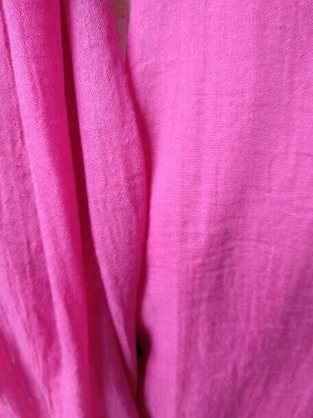 Fular color rosa con abalorios en los extremos(134) - Imagen 4