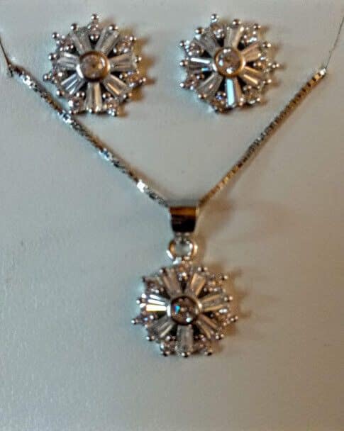 Pendientes y gargantilla estrella Plata de Ley Rodiada Nuevos (106)