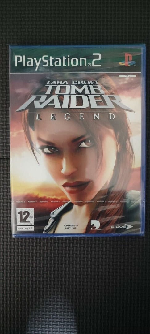Lara Croft Tomb Raider legend nuevo y precintado para playstation 2 - Imagen 3