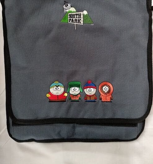 Bolso tipo mensajero textil bordado South Park Nuevo Colección (124)