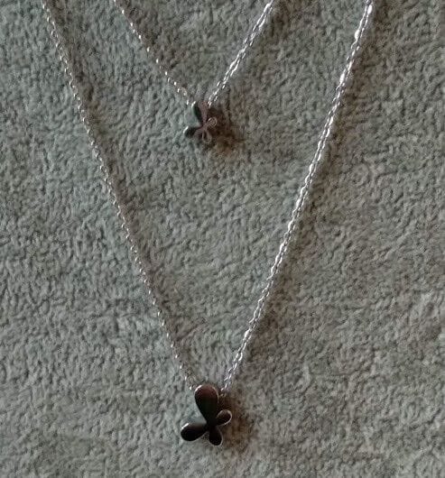 Collar gargantilla doble acero antialergico con colgantes mariposas Nuevos (106)