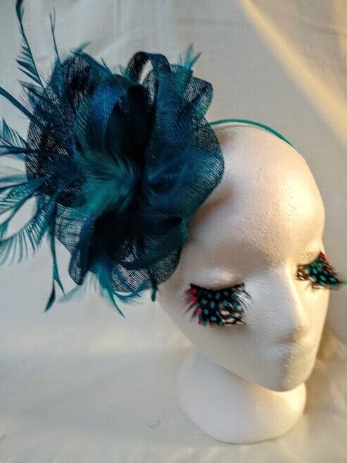 Tocado diadema para ceremonia mujer combinado rafia y plumas color azulón