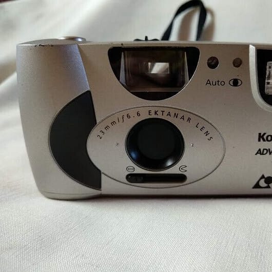 KODAK ADVANTIX F300 AUTO Camera en buen estado Sin Pila Con Instrucciones