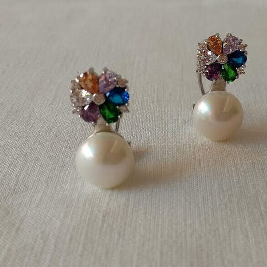 Pendientes Plata de Ley con perla de cultivo y piedras multicolor Omega Nuevos