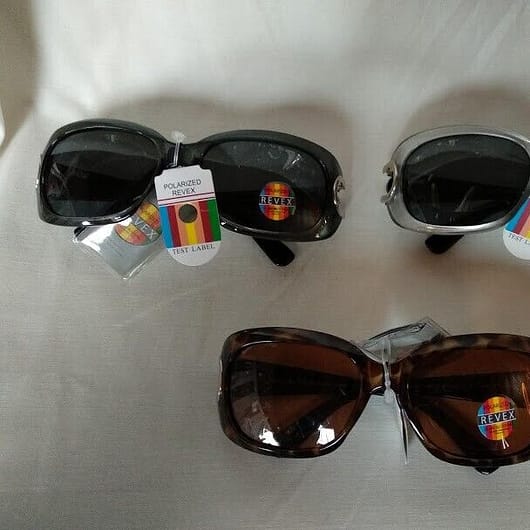 Gafas de sol mujer polarizadas patilla fantasia  23 Revex  (126)