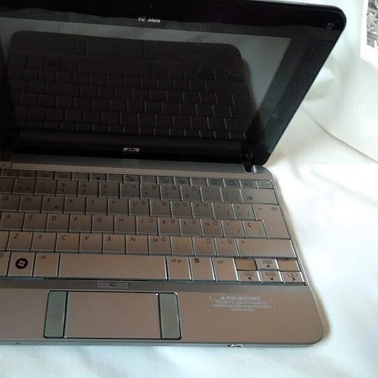 Ordenador portatil 8,9 pulgadas HP 2133 SIN DISCO DURO NI CARGADOR USADO (124)