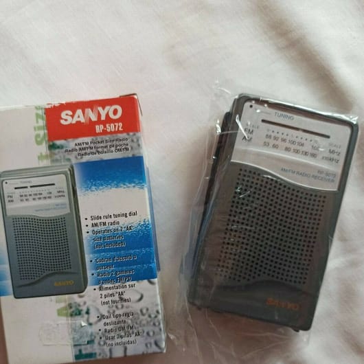 RADIO  SANYO RP-5072 NUEVA (154)