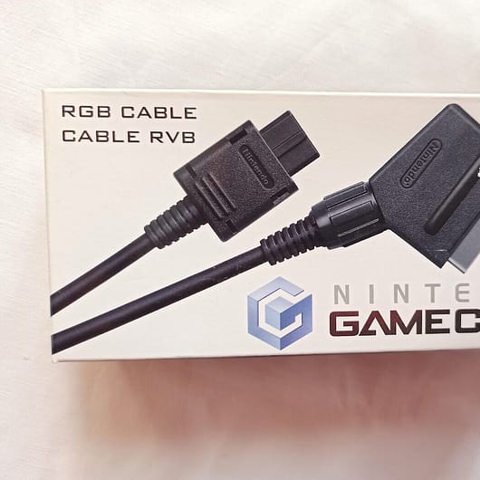 RGB CABLE PARA NINTENDO GAMECUBE ORIGINAL NUEVO(153)