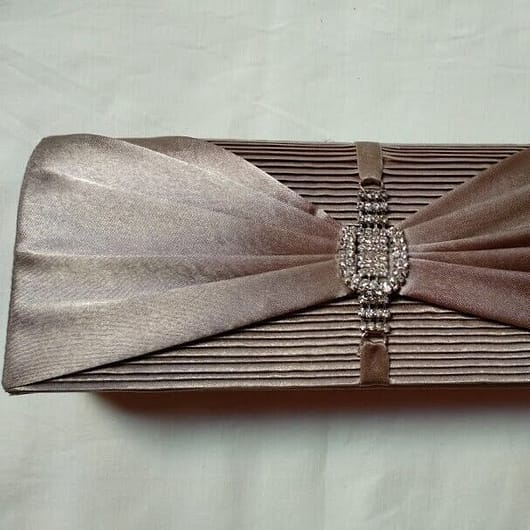 Bolso fiesta,clutch,cartera de mano mujer con cadena con flores Nuevo