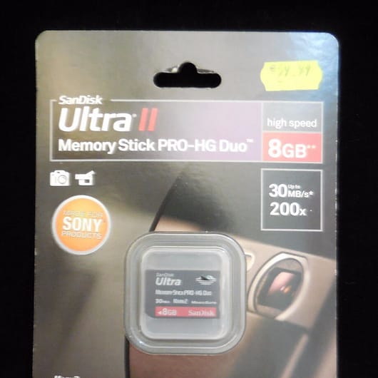 Memory Stick Pro -HG-Duo Ultra II  8GB Nueva y Precintada.