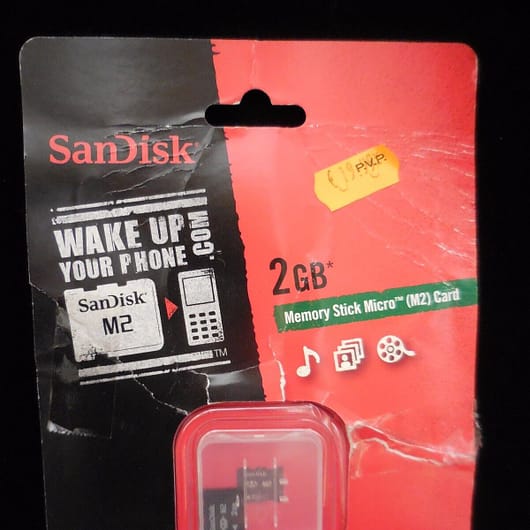 Memory Stick  micro (M2 ) 2 GB Nueva con precinto estropeado