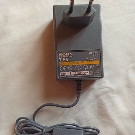 Adaptador de corriente y cable original SONY para playstation ONE (153)