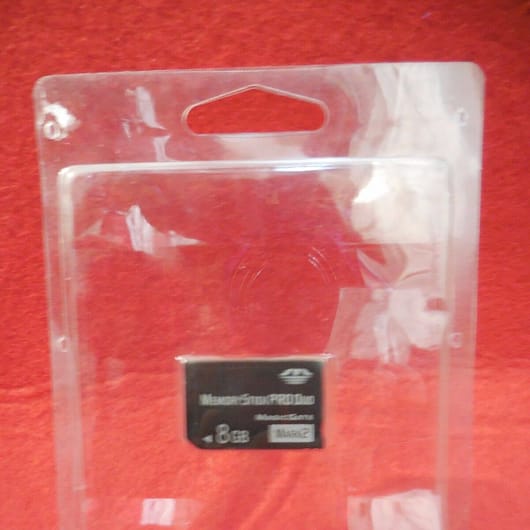 Memory Stick Pro Duo 8 GB nueva y precintada.
