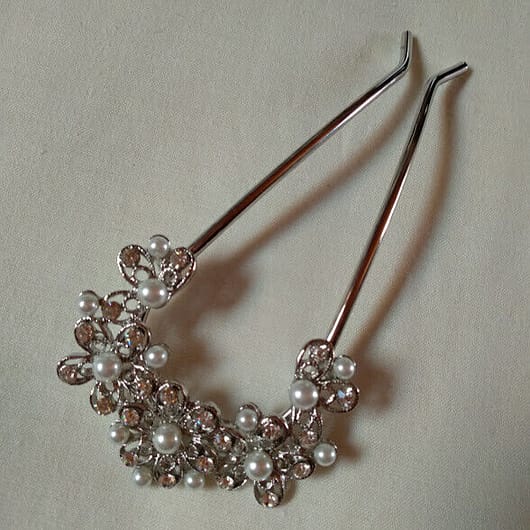 Peineta vintage mujer ceremonia plateada cuajada de perlas Nueva