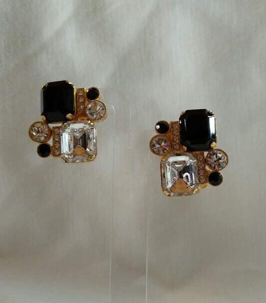 Pendientes bisutería dorados cristales blancos y negros cierre de clip(106) - Imagen 4