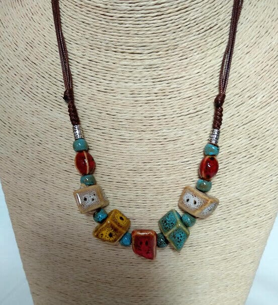 Collar corto étnico mujer combinado de cuentas de ceramica tonos ocres Nuevo - Imagen 3