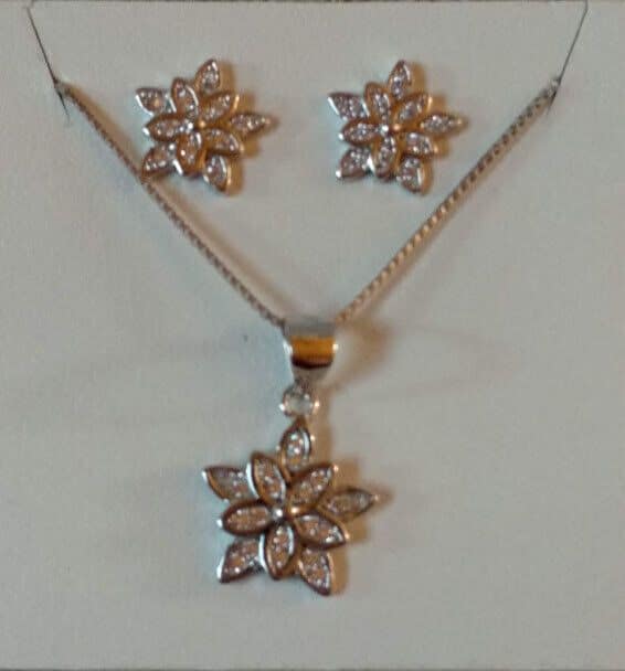 Pendientes y gargantilla Plata de Ley Rodiada presión Nuevos (106)