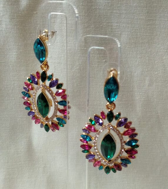 Pendientes bisuteria dorados con cristales multicolor rombo nuevo con etiqueta - Imagen 3