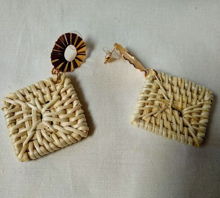 Pendientes de ratan tejido largo mujer modelo cuadrado nuevo con etiquetas - Imagen 4