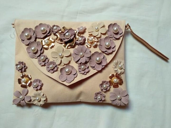 Bolso fiesta,clutch,cartera de mano mujer con cadena con flores Nuevo - Imagen 3