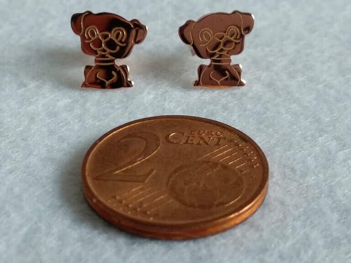Pendientes  Plata de Ley chapada en oro 24 K silueta de perrito presión Nuevos - Imagen 3