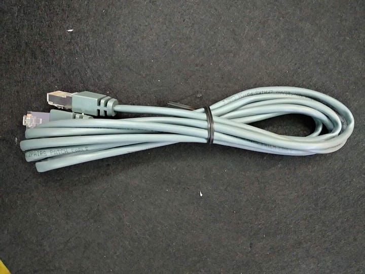 Cable Ethernet para X-BOX 360 nuevo y precintado procede del pack de una consola