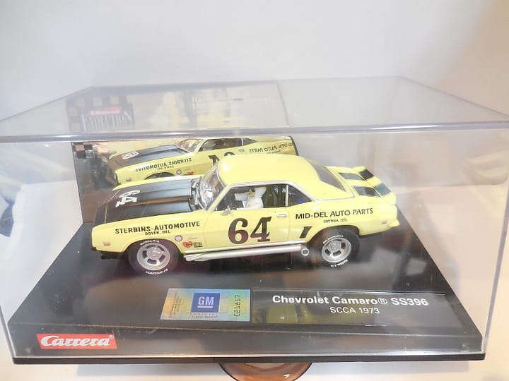 Chevrolet Camaro SS396 Nuevo 1/32 marca carrera modelo 25712 Slot Car