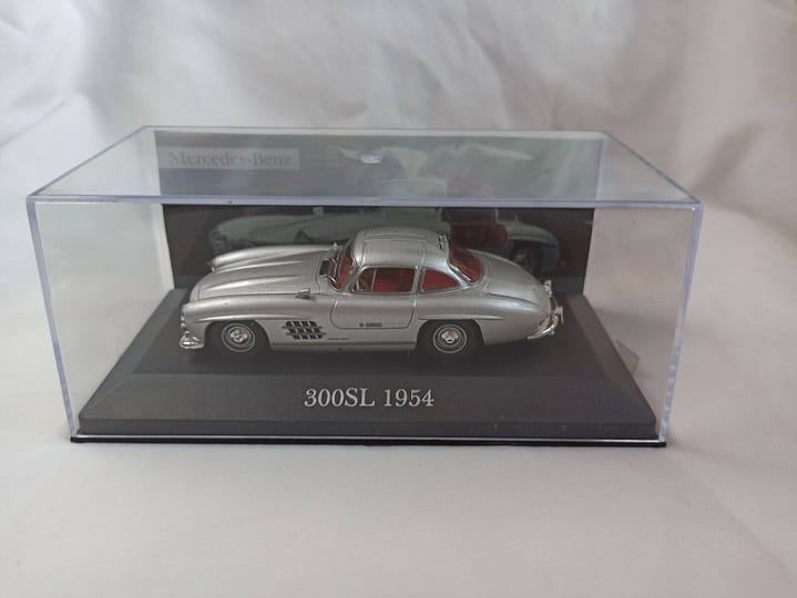 MERCEDES 300 SL 1954 GRIS PLATA  1/43 NUEVO CON CAJA  (146)
