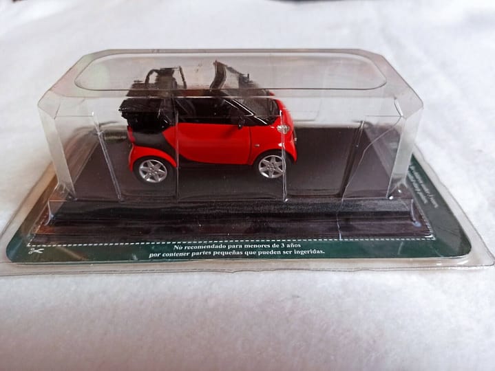 Smart City Cabrío metal escala 1/43 Nuevo y precintado con caja (138) - Imagen 3