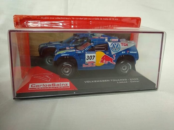 Volswagen Touareg 2006 Lisboa-Dakar Carlos Sainz miniat.esc1/43.Nuevo con caja