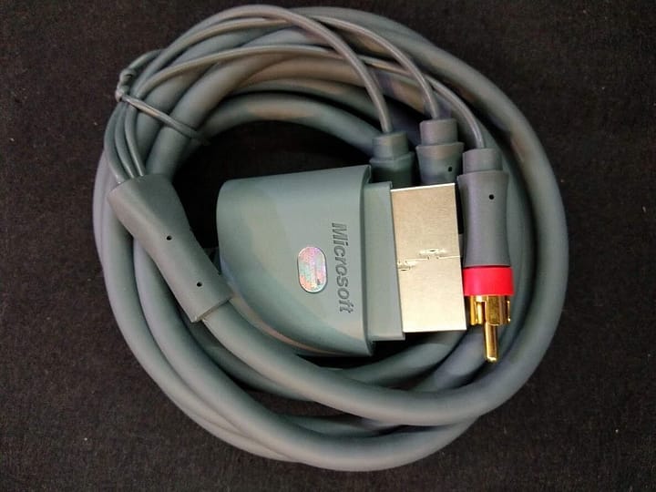 Cable AV  para X-BOX 360 nuevo y precintado procede del pack de una consola